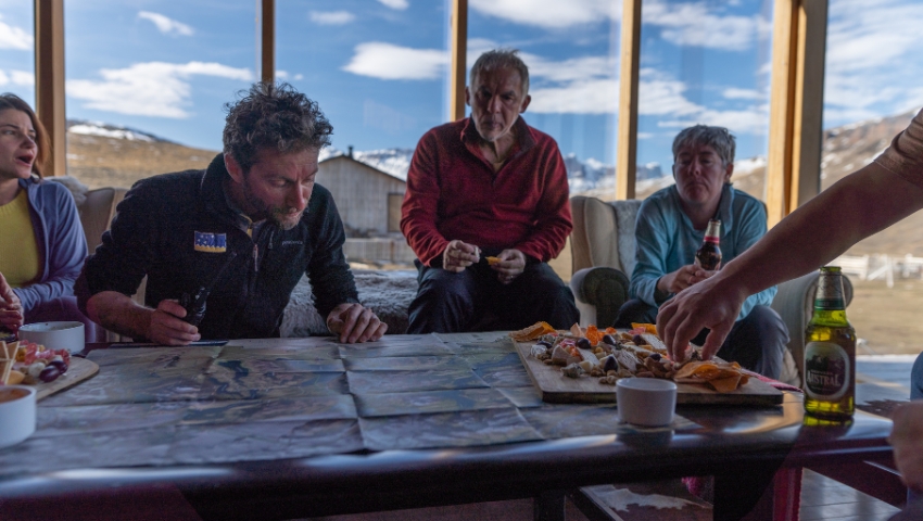 Day 4 - Discovering Sierra Baguales' ancient landscapes 