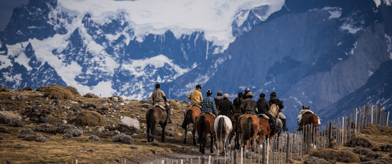 Cabalgatas entre estancias, valles y glaciares