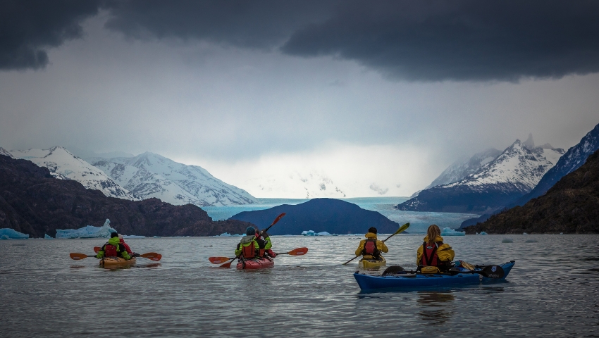 Day 1 - Icebergs and rapids: From Lake Grey to Villa Serrano
