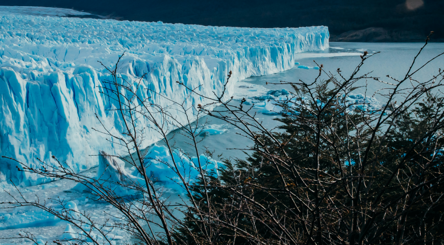 Day 1- Bus Connection El Calafate – El Chaltén Day 1- Bus Connection El Calafate – El Chaltén