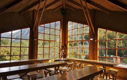 Los Cuernos Refuge